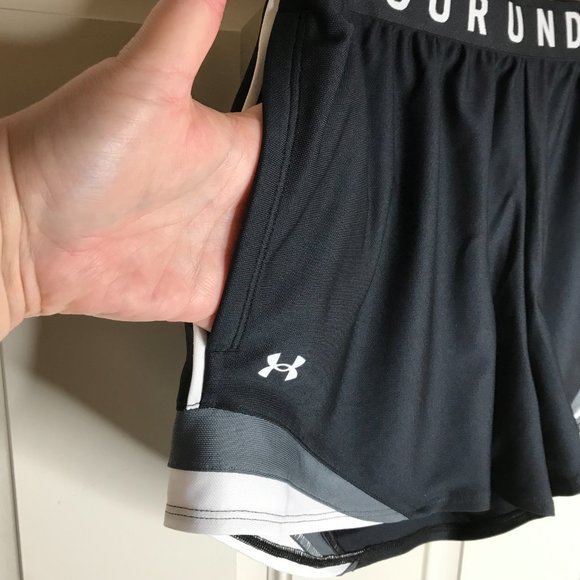 NWT Under Armour Women's Loose Athletic Shorts Black/Grey/White - Picture 6 of 8